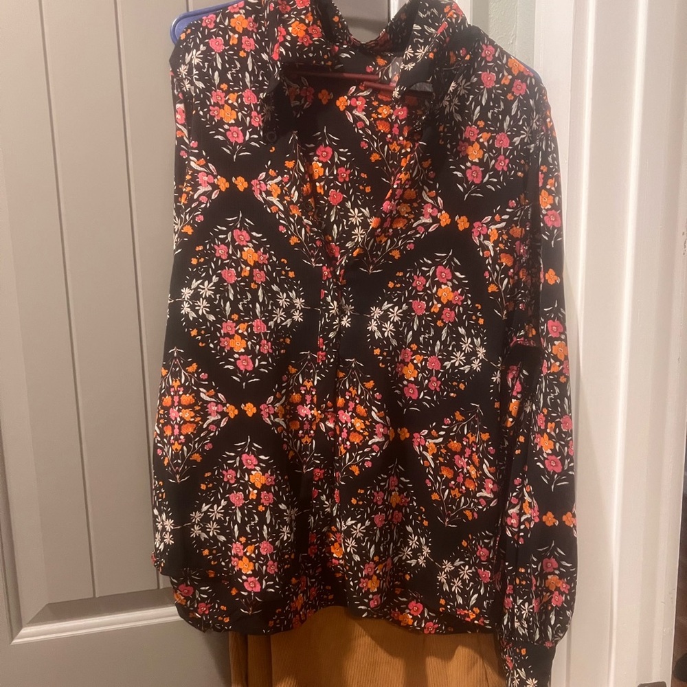 Floral Black Blouse